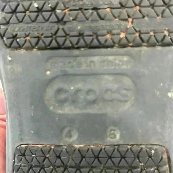 Crocs Bistro Lightning Bolts Size Women 6 or Men 4 - Picture 6 of 7